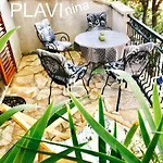 In Karin Gornji With Sea View, Terrace, Air Conditioning, Wi-fi アパート