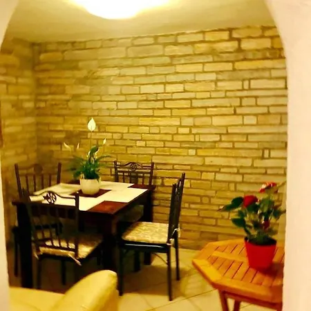 公寓 In Karin Gornji With Sea View, Terrace, Air Conditioning, Wi-fi