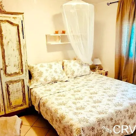 In Karin Gornji With Sea View, Terrace, Air Conditioning, Wi-fi * 奥布罗瓦茨