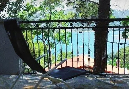 In Karin Gornji With Sea View, Terrace, Air Conditioning, Wi-fi アパート