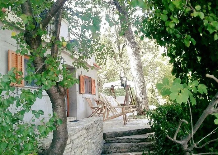 In Karin Gornji With Sea View, Terrace, Air Conditioning, Wi-fi Апартаменты